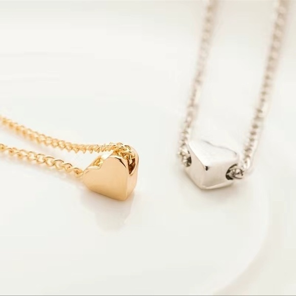 💎NEW Dainty Mini Heart Silver Necklace Chain, 53B - Picture 7 of 8